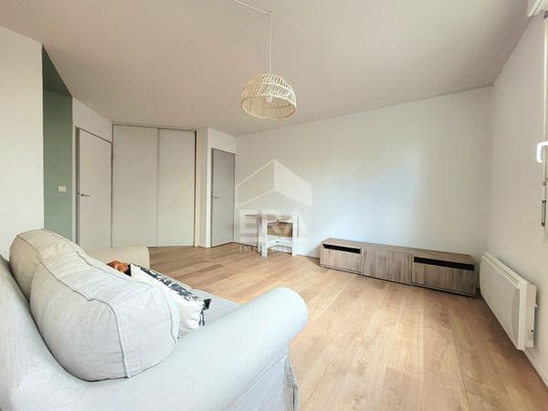 LOCATION MEUBLEE - PAU UNIVERSITE : Grand T1 de 35m² avec  place de parking