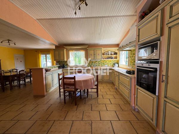 Maison Cavaillon 7 pièce(s) 202 m2