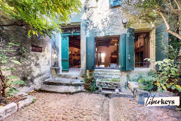 Charme, volumes, extérieurs et T2 indépendant: la maison de village qui a tout!