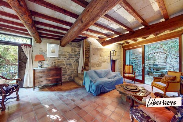 Charme, volumes, extérieurs et T2 indépendant: la maison de village qui a tout!