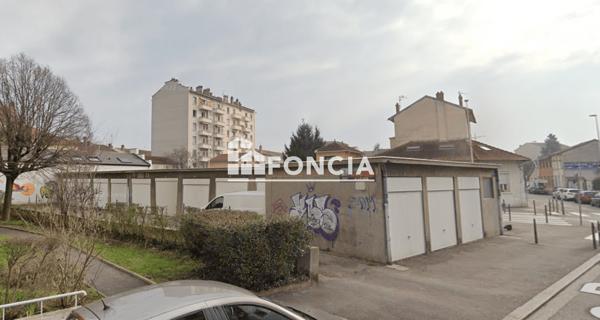 Location Parking 15 m² - Lyon 69008