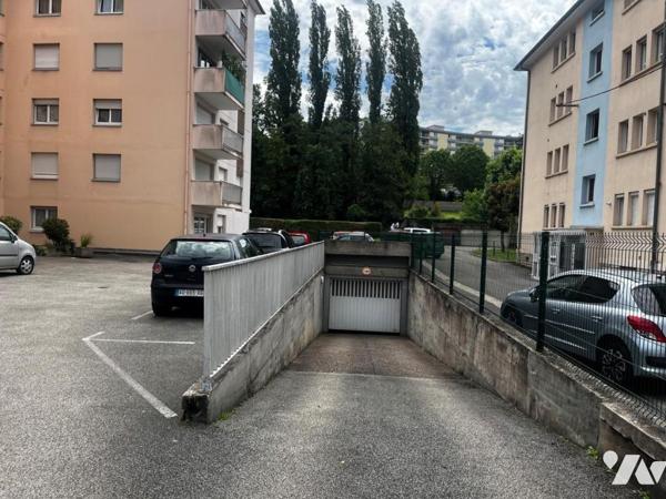 A VENDRE garage fermé rue Tristan BERNARD