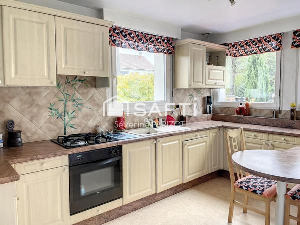 Proximité écoles et RER de Villiers - Spacieux séjour avec accès extérieur