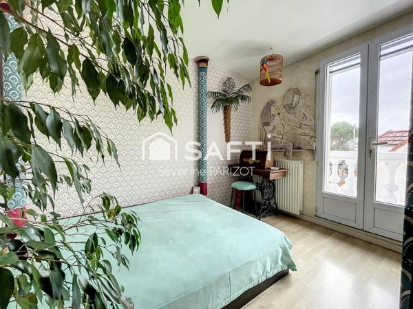 Proximité écoles et RER de Villiers - Spacieux séjour avec accès extérieur