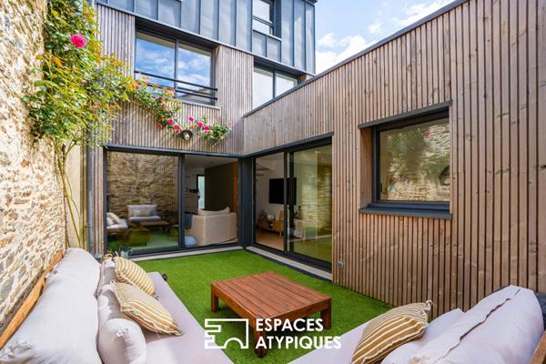 Maison de ville contemporaine de caractère et son patio