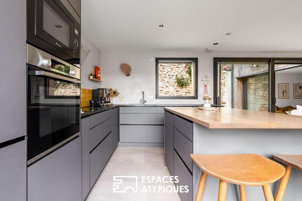 Maison de ville contemporaine de caractère et son patio