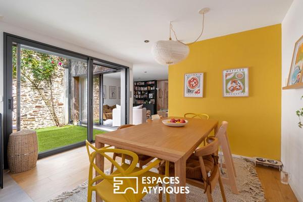 Maison de ville contemporaine de caractère et son patio