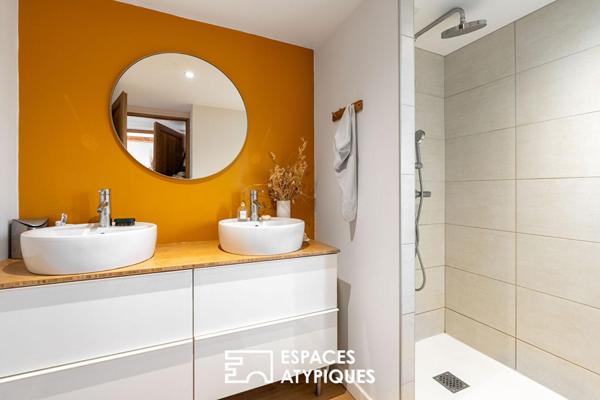 Maison de ville contemporaine de caractère et son patio