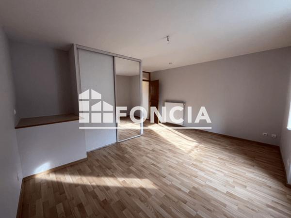 Location Appartement 2 pièces 52.3 m² - 12 RUE DE L'ISLE Voreppe 38340