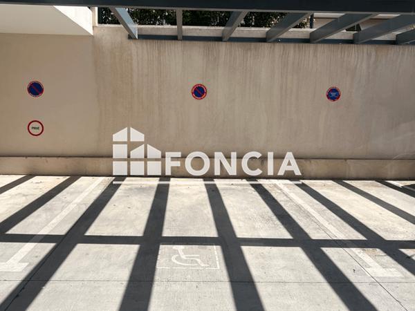 Location Parking - 70 BOULEVARD BAUCHIERE Toulon 83000