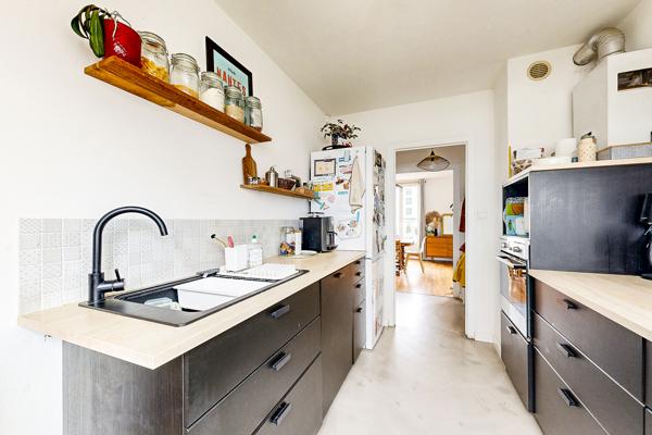 Appartement 67m² lumineux 2 ch + cave + parking