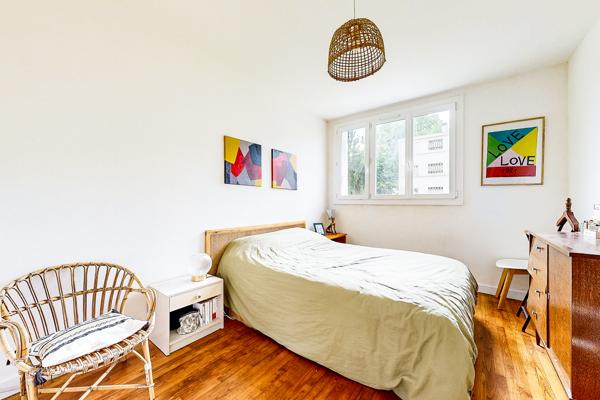 Appartement 67m² lumineux 2 ch + cave + parking