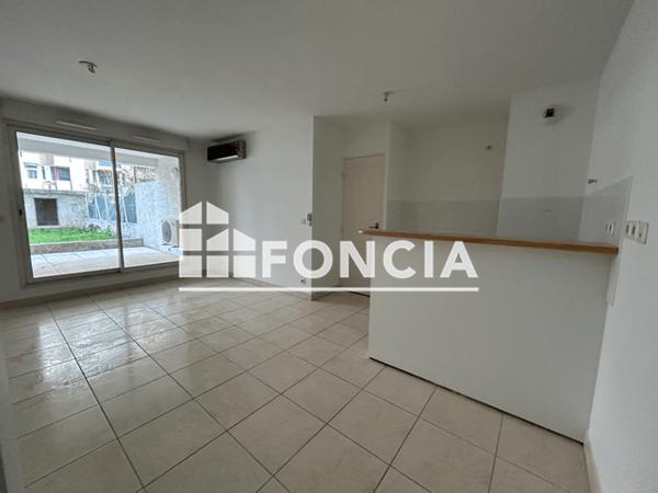 Location Appartement 3 pièces 56.27 m² - 33 rue Canada Marseille 13010