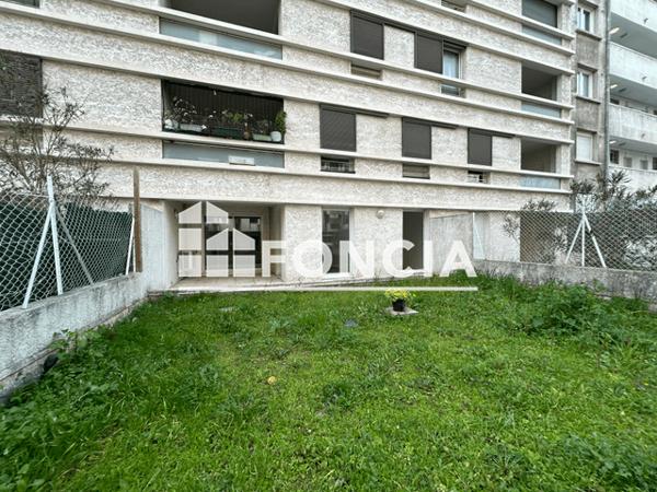 Location Appartement 3 pièces 56.27 m² - 33 rue Canada Marseille 13010