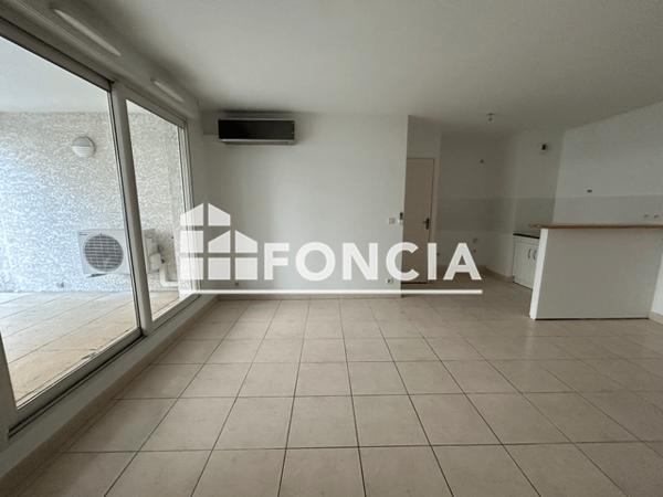 Location Appartement 3 pièces 56.27 m² - 33 rue Canada Marseille 13010