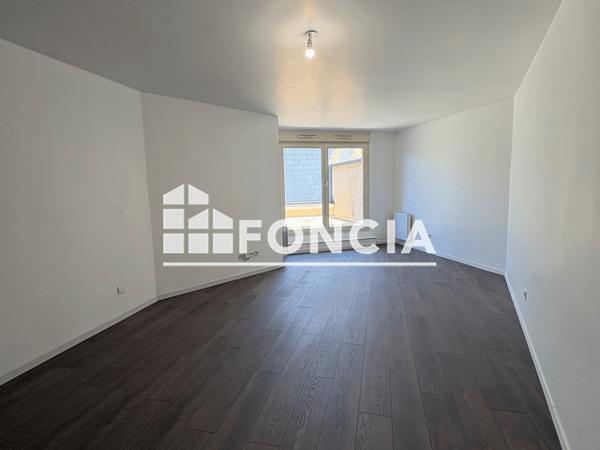 Location Appartement 3 pièces 76.6 m² - Rethel 08300
