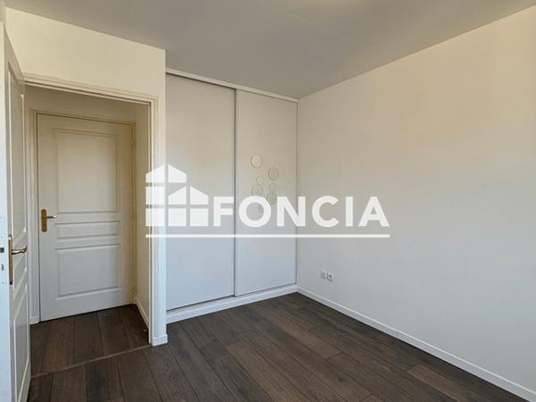 Location Appartement 3 pièces 76.6 m² - Rethel 08300