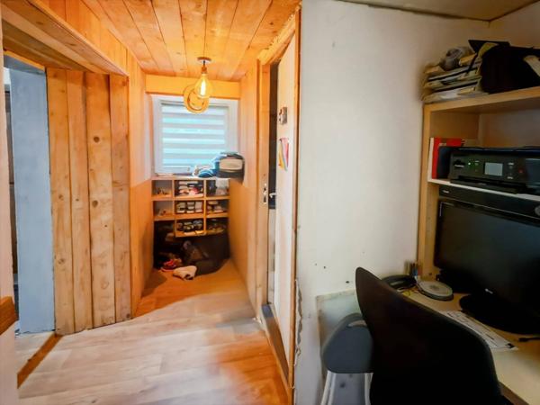 Maison à rénover – 76 m² habitables + 260 m² de dépendances