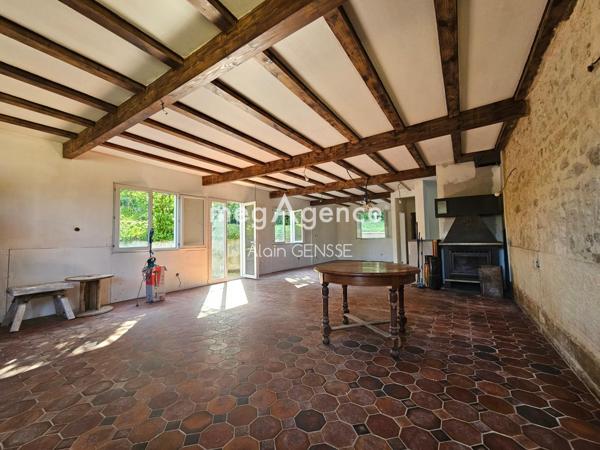 Maison à Saint-Jean-d'Angély, 17400 - 4 pièces 130m²