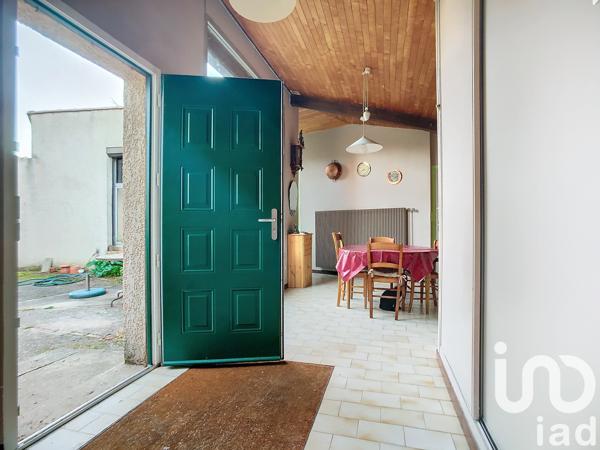 Maison à vendre 6 pièces 143 m² Saint-Jean-de-Muzols