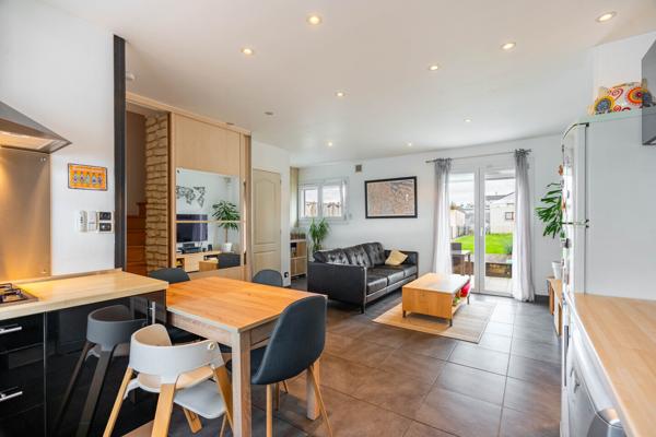 Maison - 70 m² - 3 chambres. 179 000 €