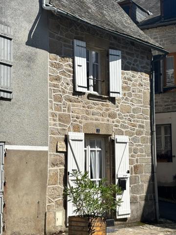 Petite maison, 2 chambres.