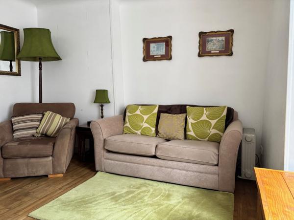 Petite maison, 2 chambres.