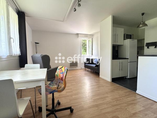 Appartement
         2 pièces
        - 48 m² Exclusivité 198 500 € *