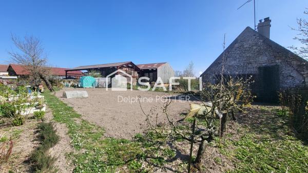 Longère 216 m² + gîte meublé de 50m² + garage + granges