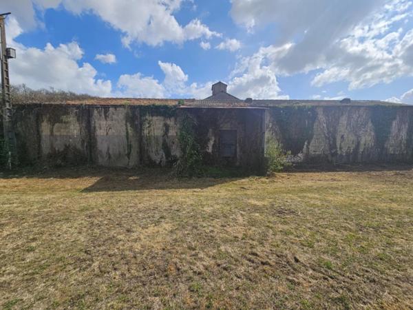 Batisse à renover MARSAIS