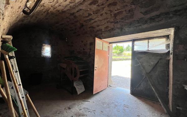 Maison à vendre    5 pièces •  Lablachère