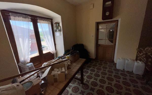 Maison à vendre    5 pièces •  Lablachère