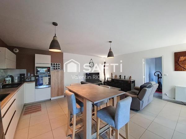 T4 lumineux, terrasse et confort au quotidien