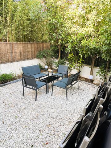 Location meublée maison 90m2 3 chambres jardin secteur résidentiel de Saint Assiscle / Perpignan