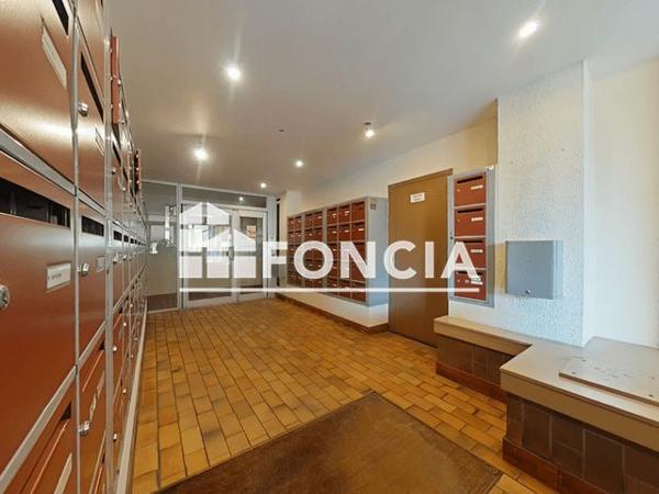 Location Studio 18.04 m² - 14 PLACE CARNOT Rosny Sous Bois 93110