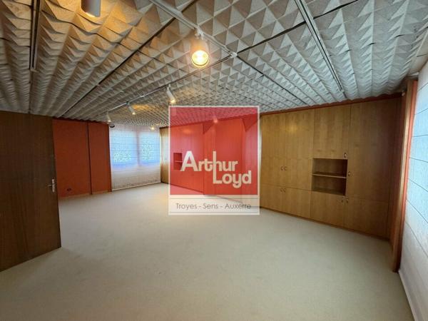 Bureaux à louer Troyes 283m²