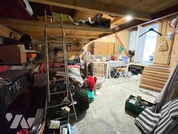 A vendre - Valensole (04) -  Alpes-de-Haute-Provence: Maison de village d'env 120,82 m² offrant...