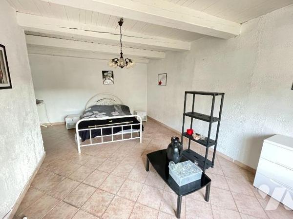 A vendre - Valensole (04) -  Alpes-de-Haute-Provence: Maison de village d'env 120,82 m² offrant...