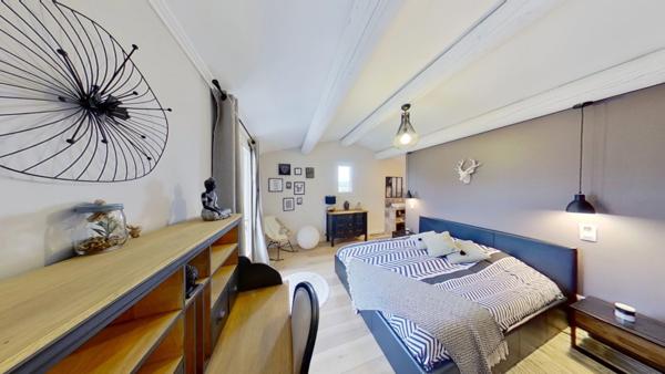 À Vendre – Magnifique Propriété Contemporaine à Roussillon, Cœur du Luberon