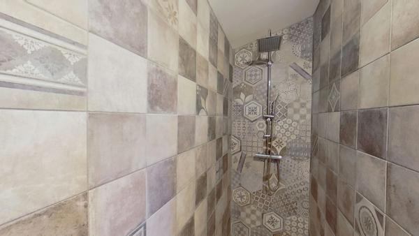 À Vendre – Magnifique Propriété Contemporaine à Roussillon, Cœur du Luberon