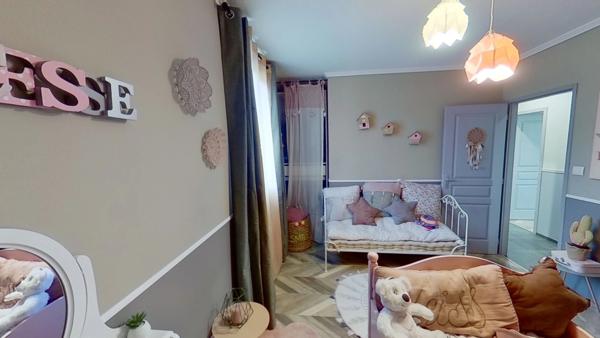 À Vendre – Magnifique Propriété Contemporaine à Roussillon, Cœur du Luberon