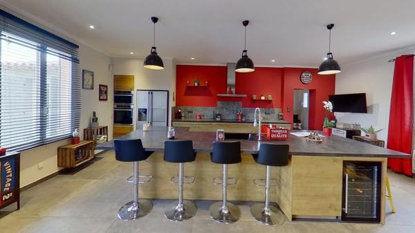 À Vendre – Magnifique Propriété Contemporaine à Roussillon, Cœur du Luberon