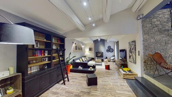 À Vendre – Magnifique Propriété Contemporaine à Roussillon, Cœur du Luberon