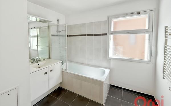 Appartement à vendre    3 pièces • 66,05 m2 Aubervilliers