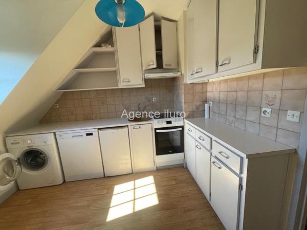 Appartement - Oloron-sainte-marie - Réf.:205381 OLORON CENTRE-VILLE - APPARTEMENT T4 EN DUPLEX DANS RESIDENCE CALME -