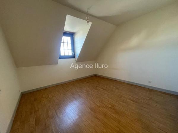 Appartement - Oloron-sainte-marie - Réf.:205381 OLORON CENTRE-VILLE - APPARTEMENT T4 EN DUPLEX DANS RESIDENCE CALME -