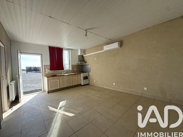 Location appartement 2 pièces 44 m² Saint-Branchs