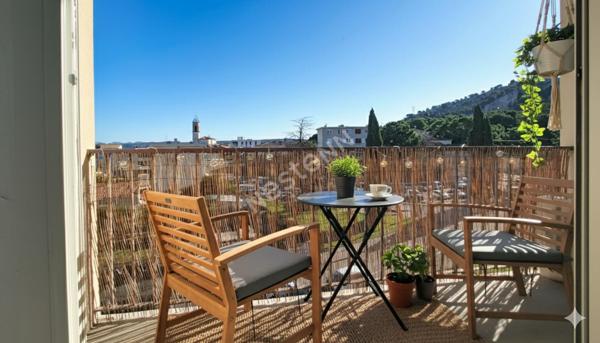 Appartement T4 avec Terrasse et Vue dégagée