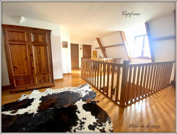 Dpt (93), à vendre maison P6 de 255 m² - Terrain de 808,00 m²