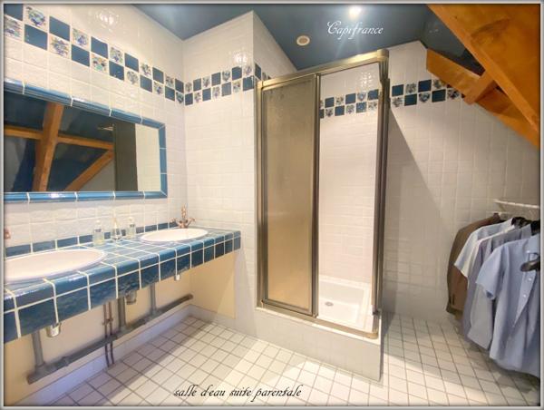 Dpt (93), à vendre maison P6 de 255 m² - Terrain de 808,00 m²